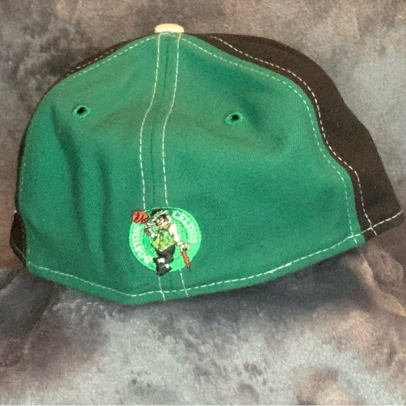 New Era BOSTON CELTICS hat - Picture 2 of 4